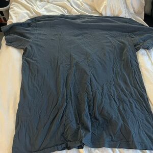 Band shirt I bought off of lauriebelles. Used condition size large .